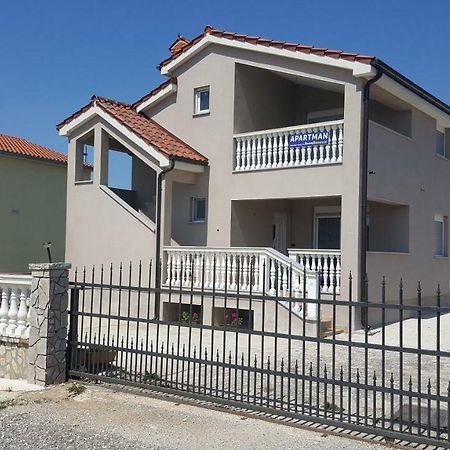 Apartment Rose Пула Екстер'єр фото