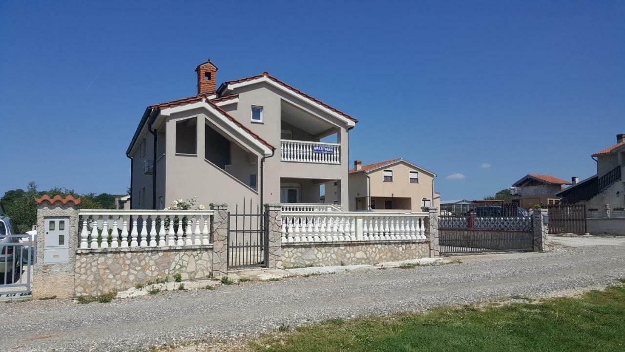 Apartment Rose Пула Екстер'єр фото